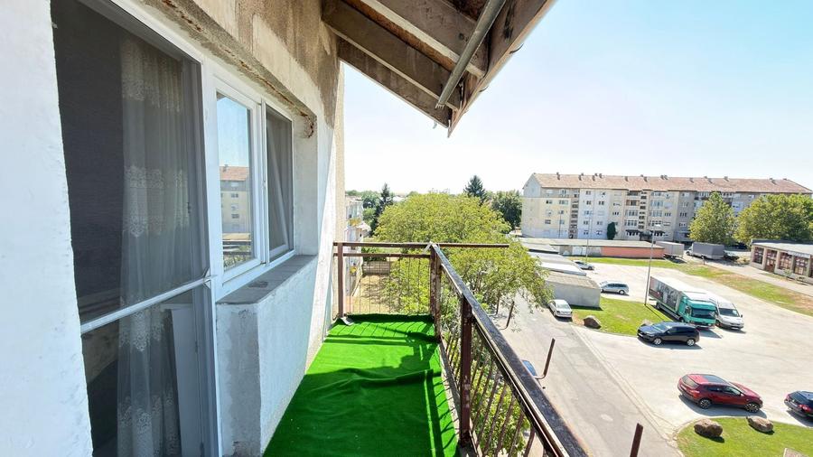 Apartament cu 2 camere decomandat, mobilat în Central