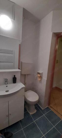 Garsonieră decomandată în Central