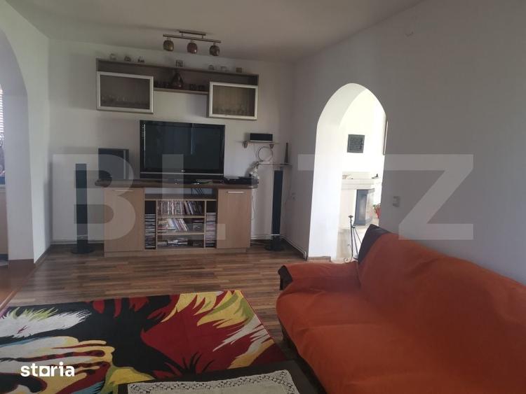 Casă cu 5 camere cu Teren 6700 Mp în Central