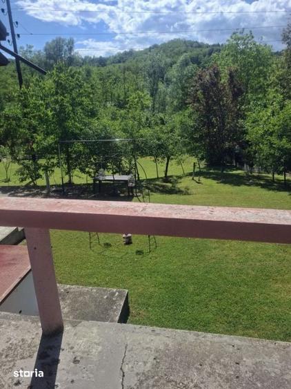 Casă cu 4 camere cu Teren 1000 Mp în Surani