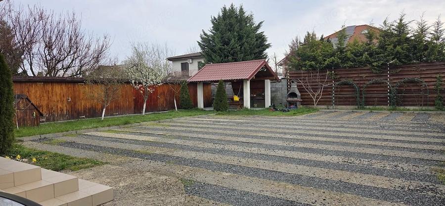 Apartament cu 2 camere semidecomandat în Giroc