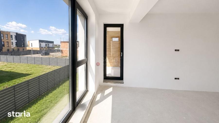 Casă cu 4 camere cu Teren 537 Mp în Central