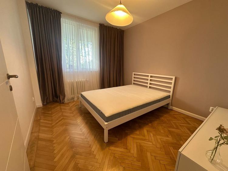 Apartament cu 3 camere semidecomandat, mobilat în Barbu Văcărescu