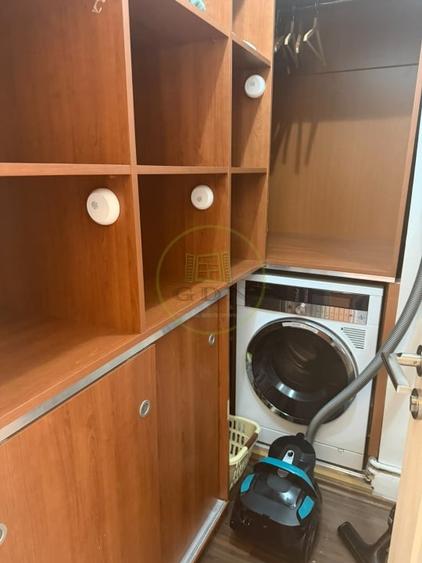 Apartament cu 3 camere decomandat, mobilat în Centrul Civic