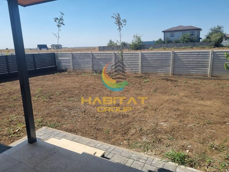 Casă individuală cu 5 camere cu Canalizare în Frumușani