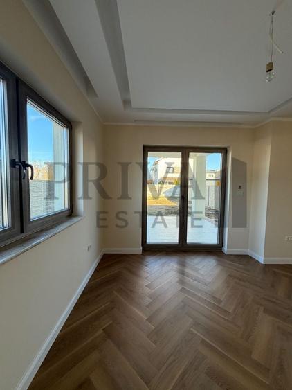 Duplex cu 4 camere cu Canalizare în Giroc