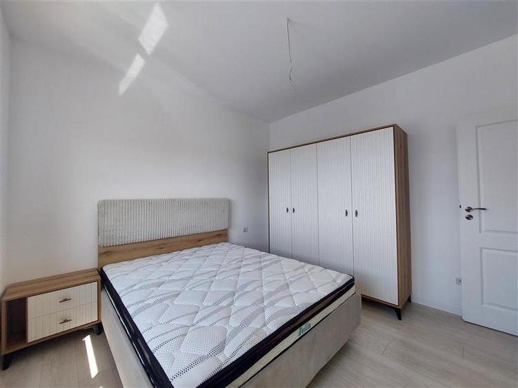 Duplex cu 4 camere cu Canalizare în Vladimirescu