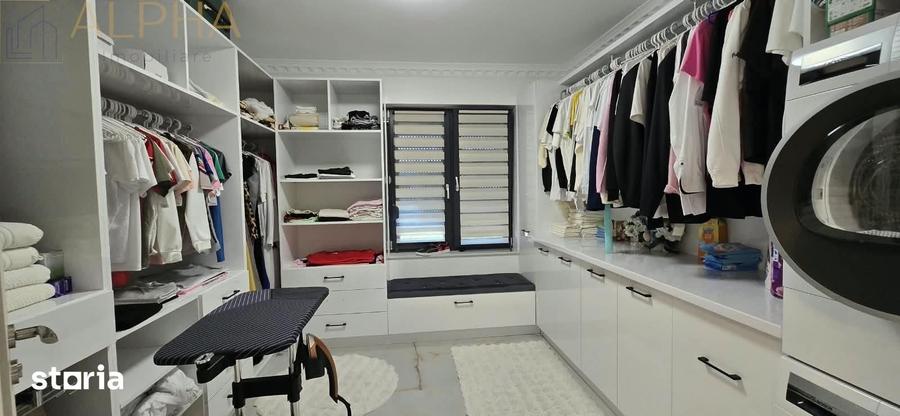 Casă cu 5 camere cu Teren 1218 Mp în Șieu