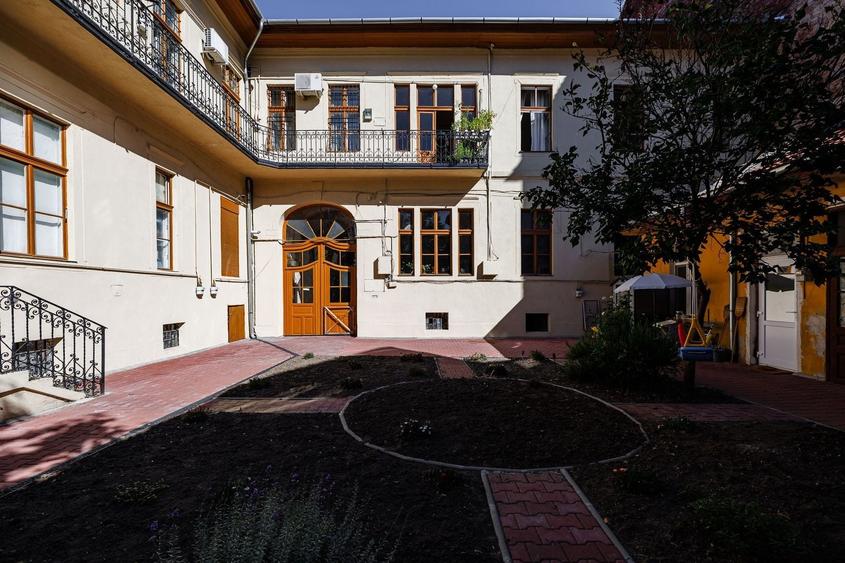 Apartament 3 camere - monument istoric - zona Ultracentrala - Comision 0% - 32