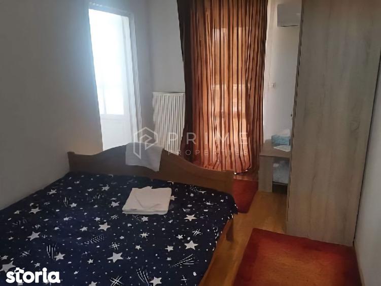 Casă cu 8 camere cu Teren 922 Mp în Livezeni