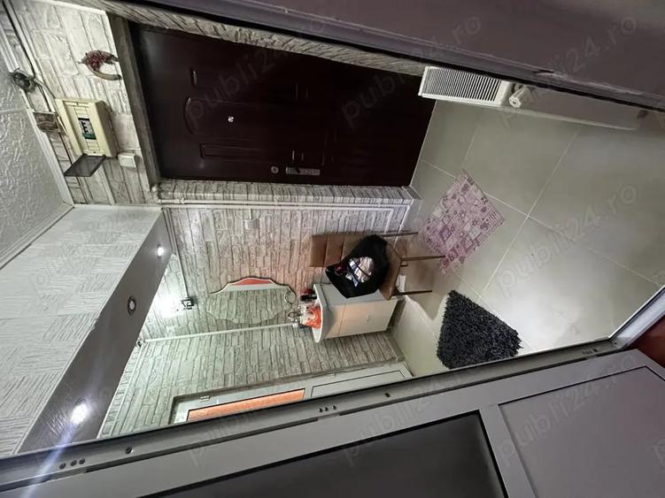 Apartament cu 3 camere decomandat în Găești