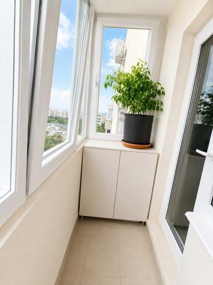 Apartament cu 3 camere semidecomandat în Titan