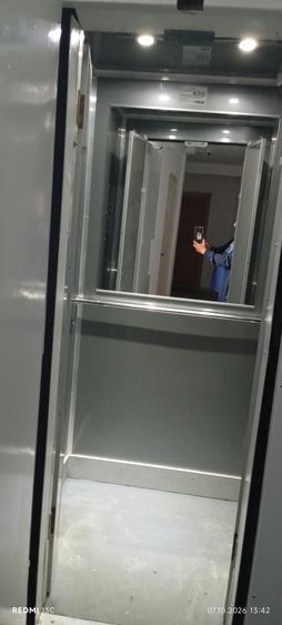 Apartament cu 3 camere semidecomandat în Mihai Bravu