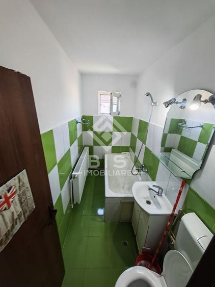 Apartament cu 2 camere semidecomandat în Decebal