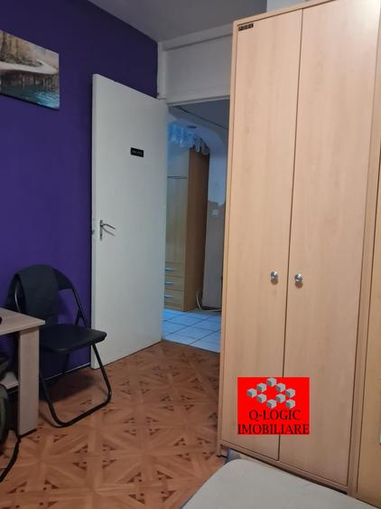 Apartament cu 2 camere decomandat în Tractorul