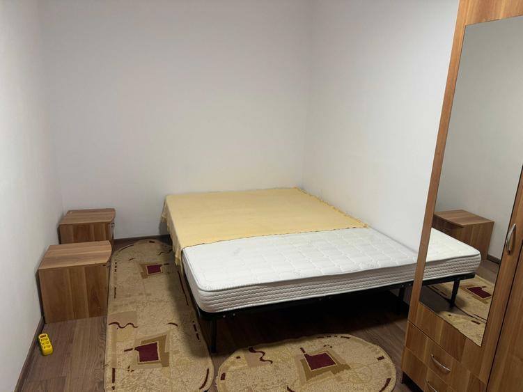 Apartament cu 2 camere semidecomandat în Dâmbu Pietros