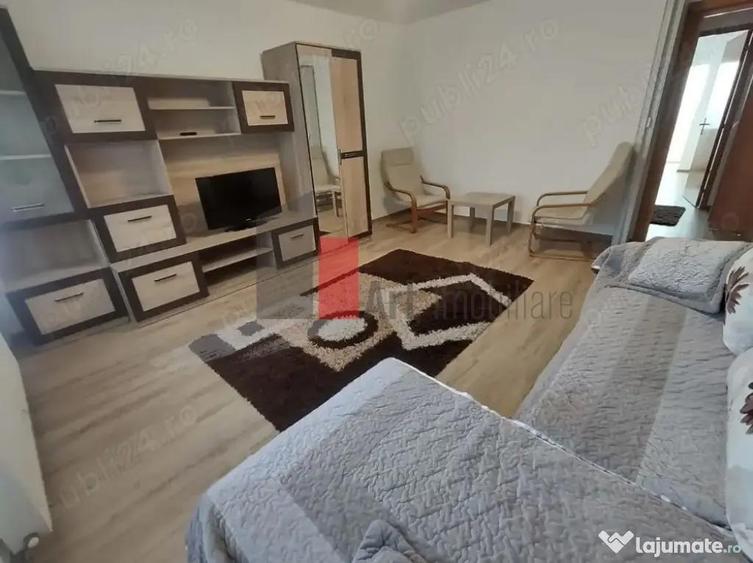 Apartament cu 2 camere semidecomandat în Decebal
