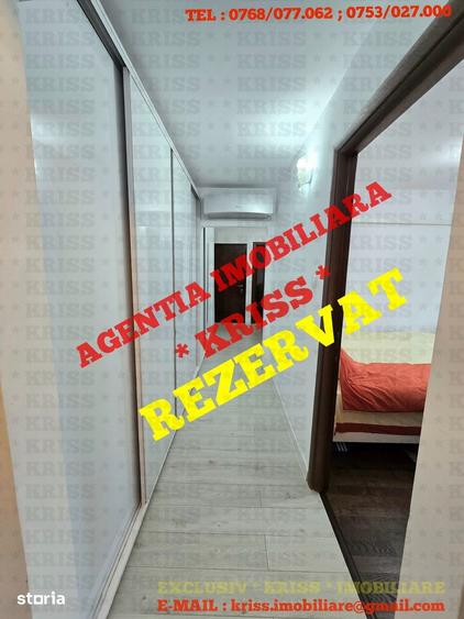Apartament cu 3 camere decomandat în Central