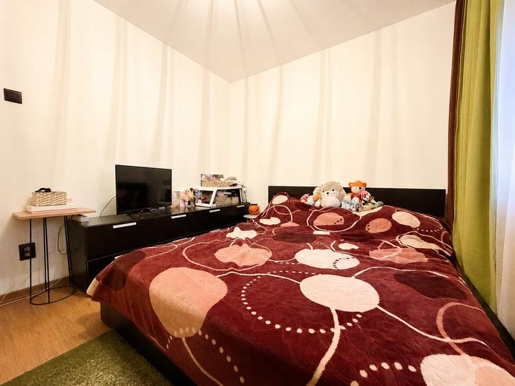 Apartament cu 2 camere semidecomandat, mobilat în Dâmbovița