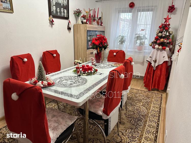 Apartament cu 3 camere decomandat în Central