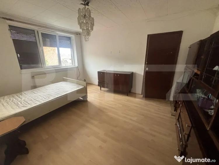 Apartament cu 2 camere semidecomandat în Central