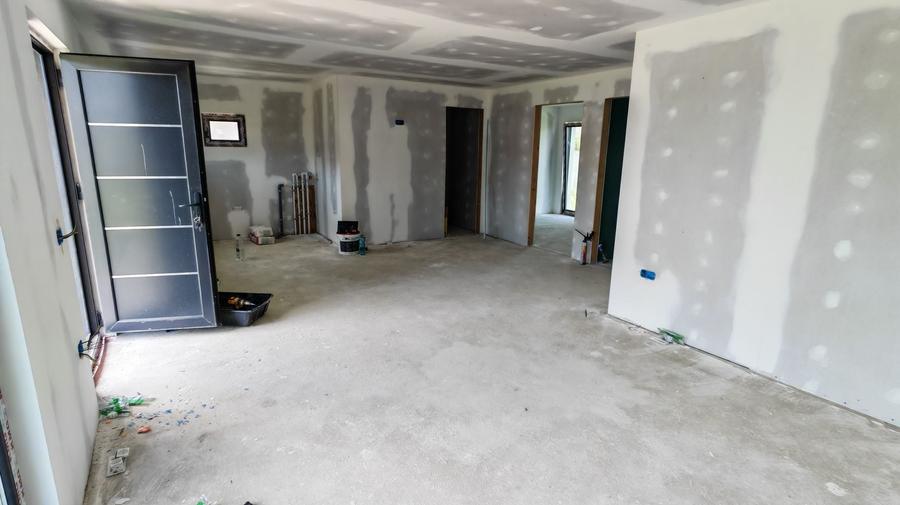 Casa de vanzare pe parter - 2