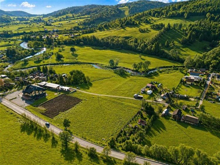 Teren Construcții intravilan de 3100 mp, în Exterior Est