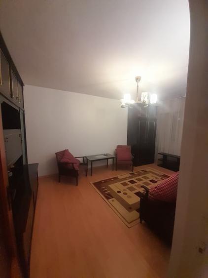 Apartament cu 3 camere, mobilat în Obor