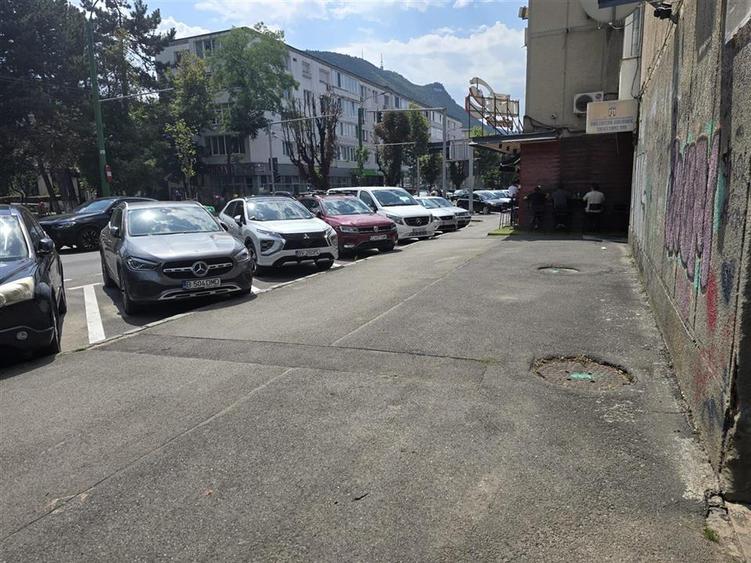 Spațiu comercial, de 60 mp, în Centrul Civic