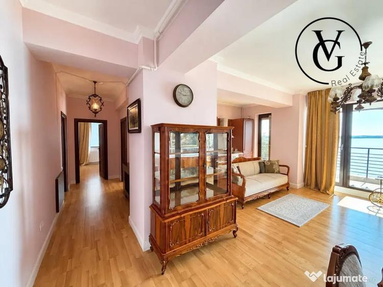 Apartament cu 3 camere semidecomandat în Central