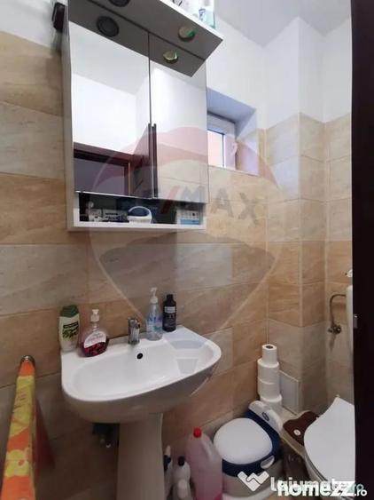 Casă cu 7 camere cu Teren 342 Mp în Calea Clujului