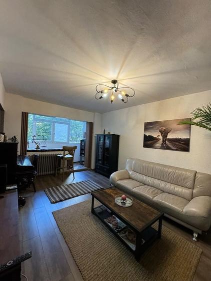 Apartament cu 2 camere decomandat în Tunari