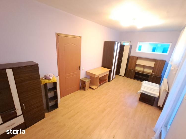 Apartament 2 camere str.Eroilor, parcare privata Floresti - 2