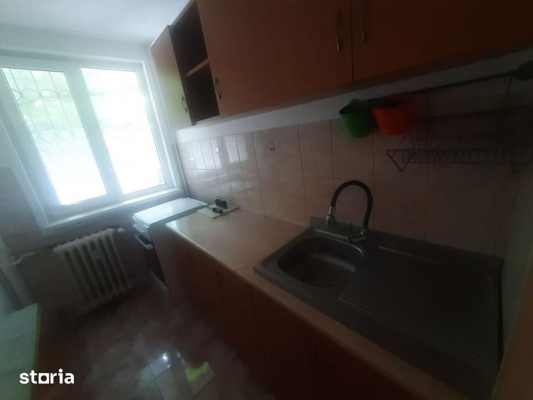 Garsonieră decomandată în Drumul Taberei