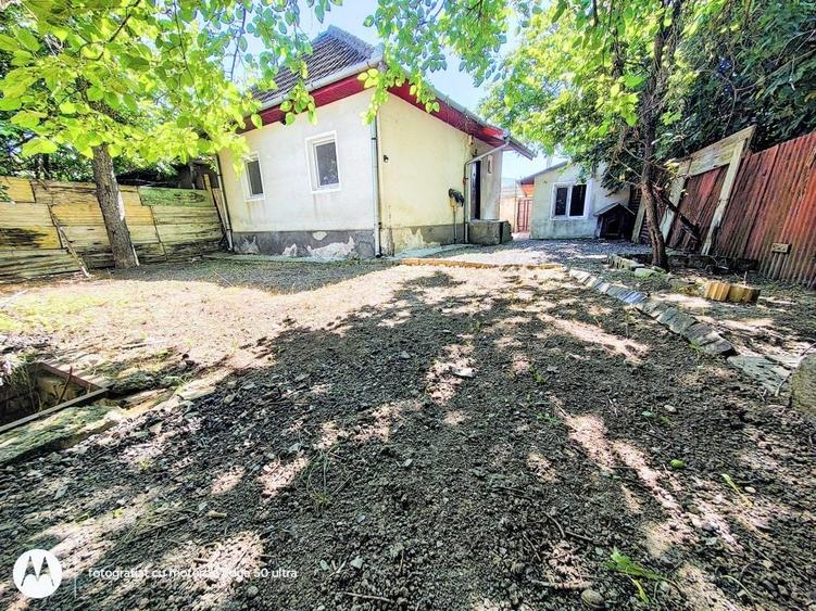 Casă cu 2 camere în Central