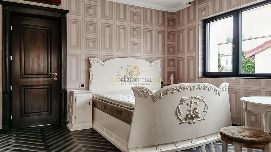 Apartament cu 7 camere decomandat, mobilat în Parcul Carol