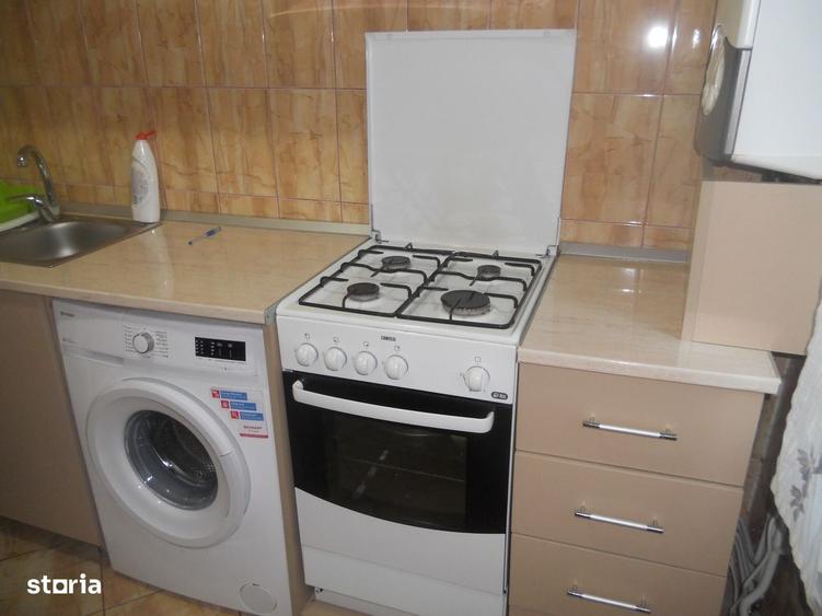 Apartament cu 2 camere decomandat în Mărăței