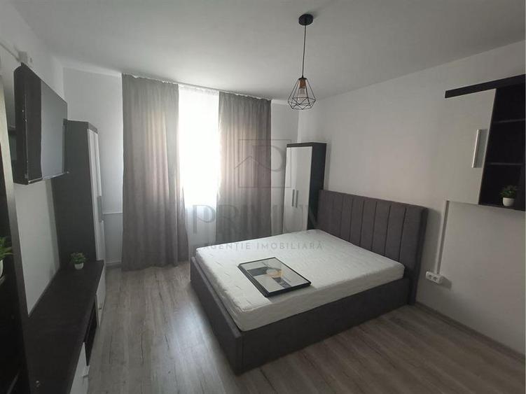 Garsonieră decomandată, mobilată în Blașcovici