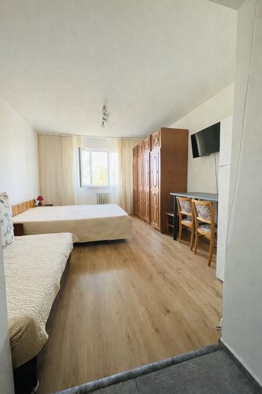 Garsonieră decomandată, mobilată în Inel II