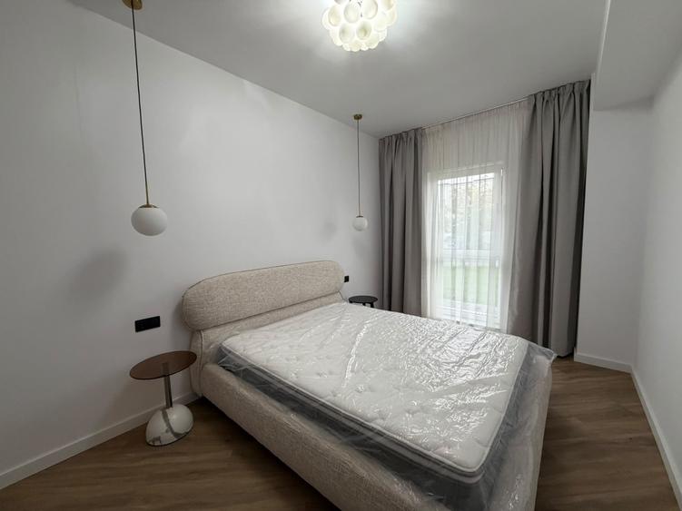 Apartament cu 2 camere semidecomandat, mobilat în Florești