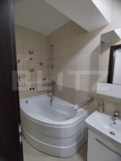 Apartament cu 3 camere decomandat, mobilat în Galata