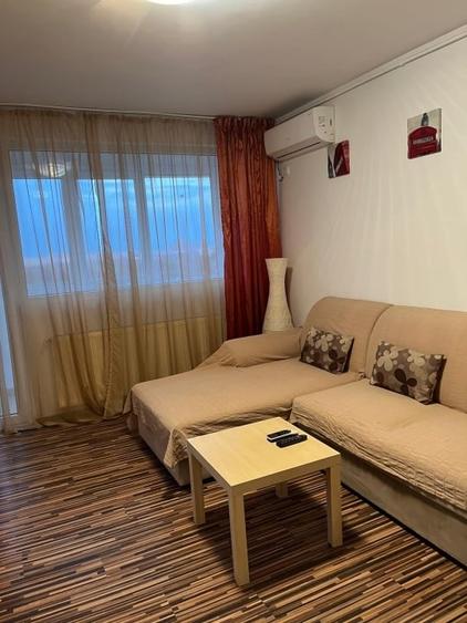 Apartament cu 2 camere decomandat, mobilat în Eroii Revoluției