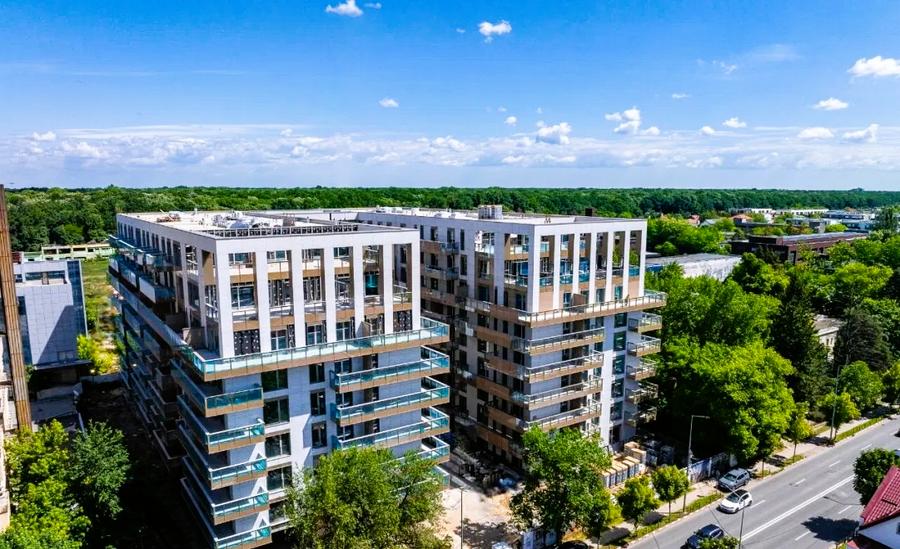 Apartament cu 3 camere decomandat în Băneasa
