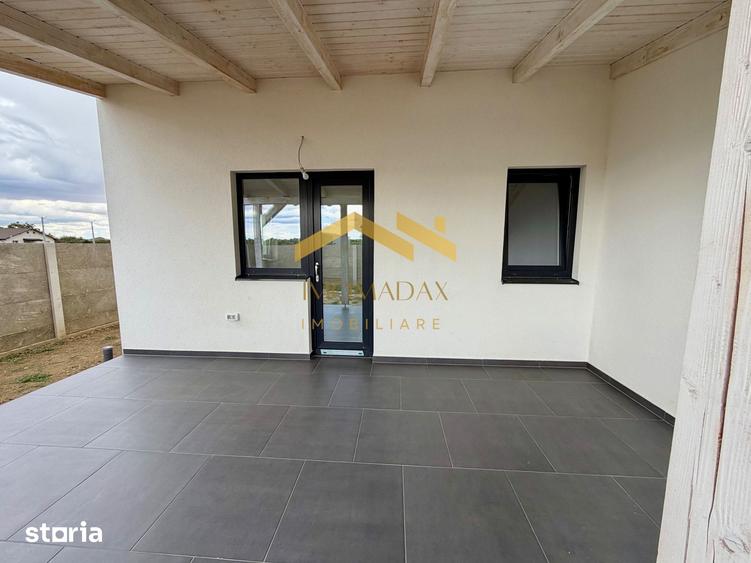 Casă cu 3 camere cu Teren 210 Mp în Bucovăț
