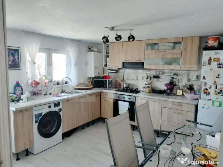 Casă cu 3 camere cu Teren 950 Mp în Mănești
