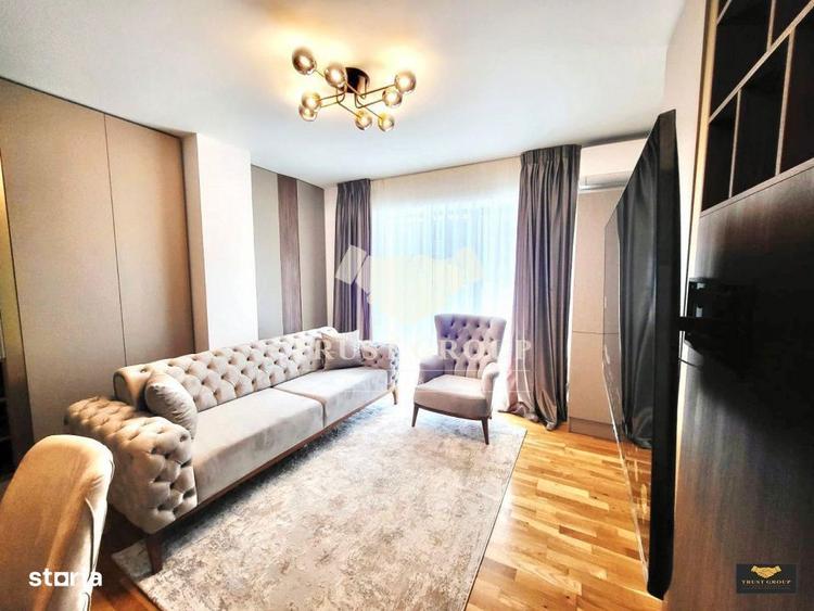 Apartament cu 3 camere, mobilat în Tei