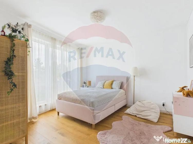 Casă cu 4 camere cu Teren 1000 Mp în Central