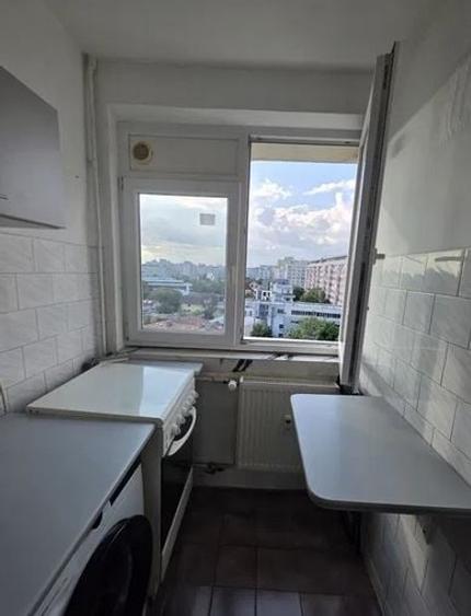 Garsonieră semidecomandată, mobilată în Iancului