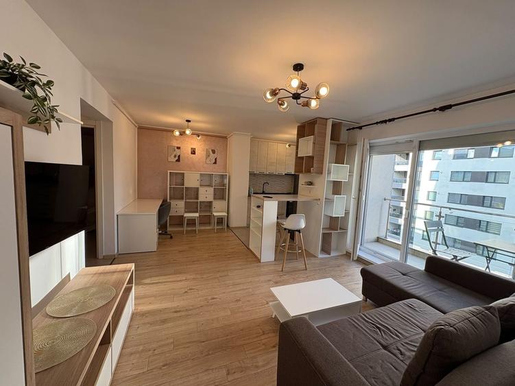Apartament cu 2 camere decomandat, mobilat în Tractorul