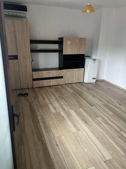 Casă cu 2 camere în Central